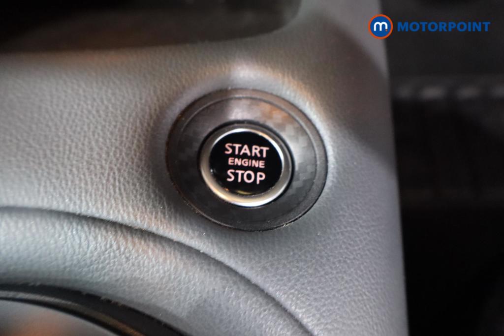 Nissan Juke N-Connecta Automatic Petrol SUV - Stock Number (1573320) - 7th supplementary image