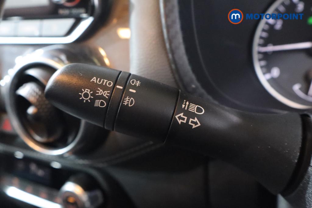 Nissan Juke N-Connecta Automatic Petrol SUV - Stock Number (1573320) - 12th supplementary image
