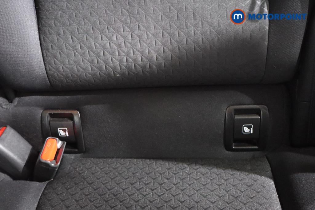 Nissan Juke N-Connecta Automatic Petrol SUV - Stock Number (1573320) - 19th supplementary image
