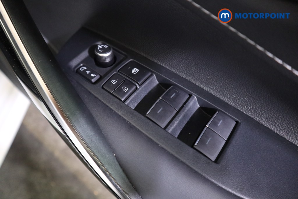 Toyota Corolla Excel Automatic Petrol-Electric Hybrid Hatchback - Stock Number (1573325) - 9th supplementary image