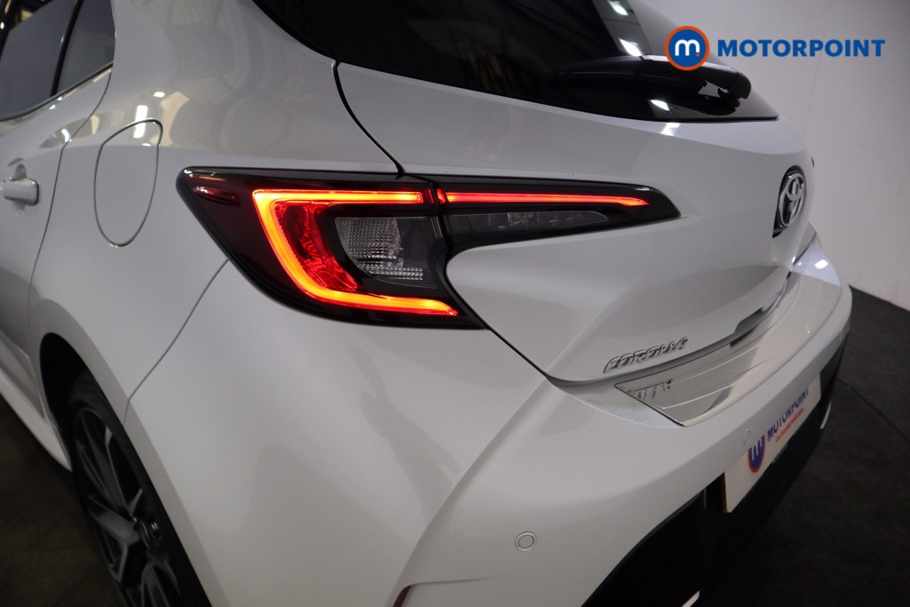 Toyota Corolla Excel Automatic Petrol-Electric Hybrid Hatchback - Stock Number (1573325) - 19th supplementary image