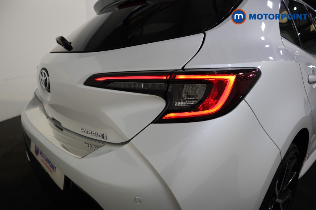 Toyota Corolla Excel Automatic Petrol-Electric Hybrid Hatchback - Stock Number (1573325) - 20th supplementary image