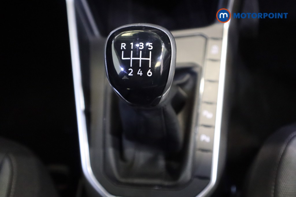 Volkswagen Taigo Life Manual Petrol SUV - Stock Number (1573625) - 5th supplementary image