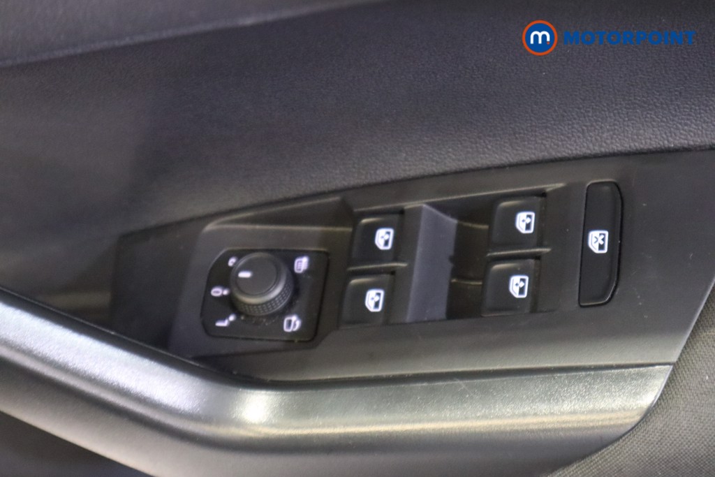Volkswagen Taigo Life Manual Petrol SUV - Stock Number (1573625) - 14th supplementary image