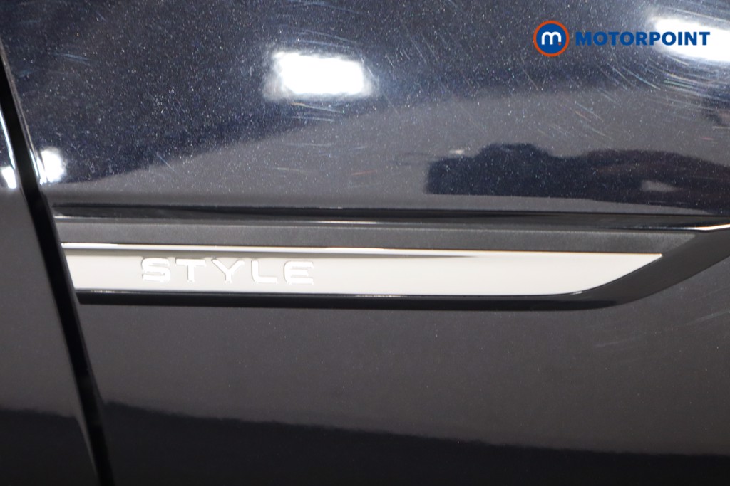 Volkswagen Golf Style Manual Petrol Hatchback - Stock Number (1573694) - 32nd supplementary image