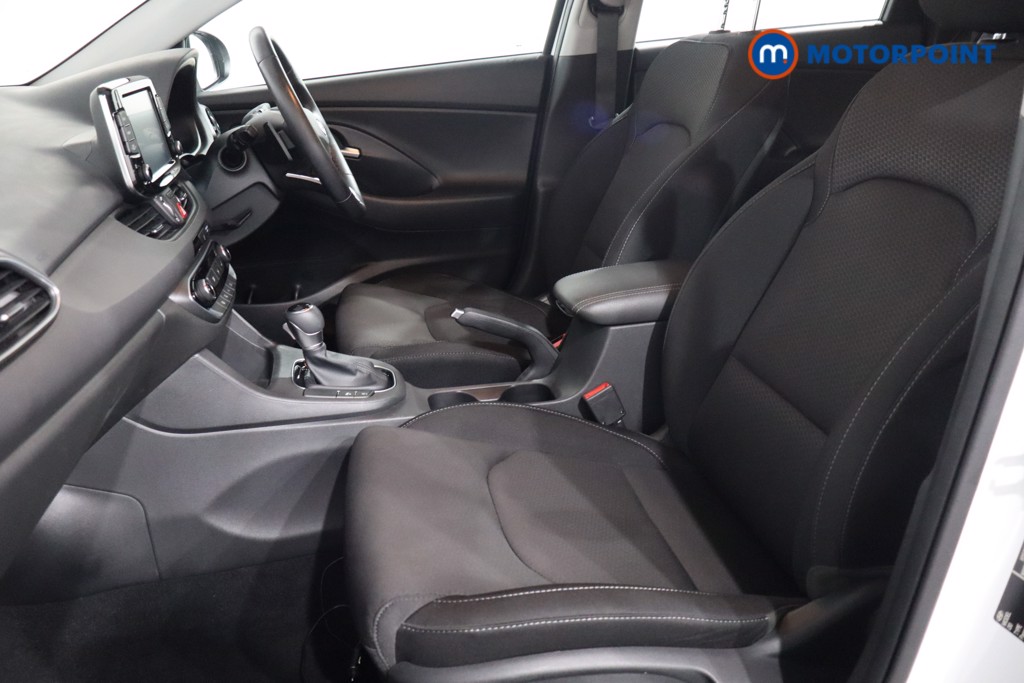Hyundai I30 Se Nav Automatic Petrol Hatchback - Stock Number (1573772) - 4th supplementary image