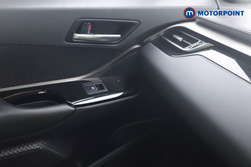 Toyota C-Hr Dynamic Manual Petrol SUV - Stock Number (1573835) - 10th supplementary image