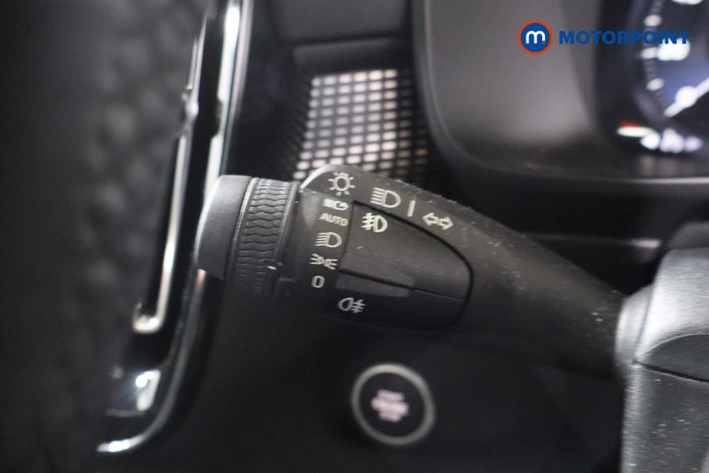 Volvo Xc40 R Design Manual Petrol SUV - Stock Number (1574022) - 12th supplementary image
