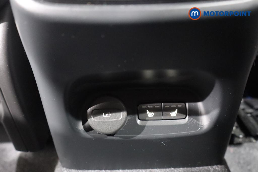 Volvo Xc40 R Design Manual Petrol SUV - Stock Number (1574022) - 22nd supplementary image
