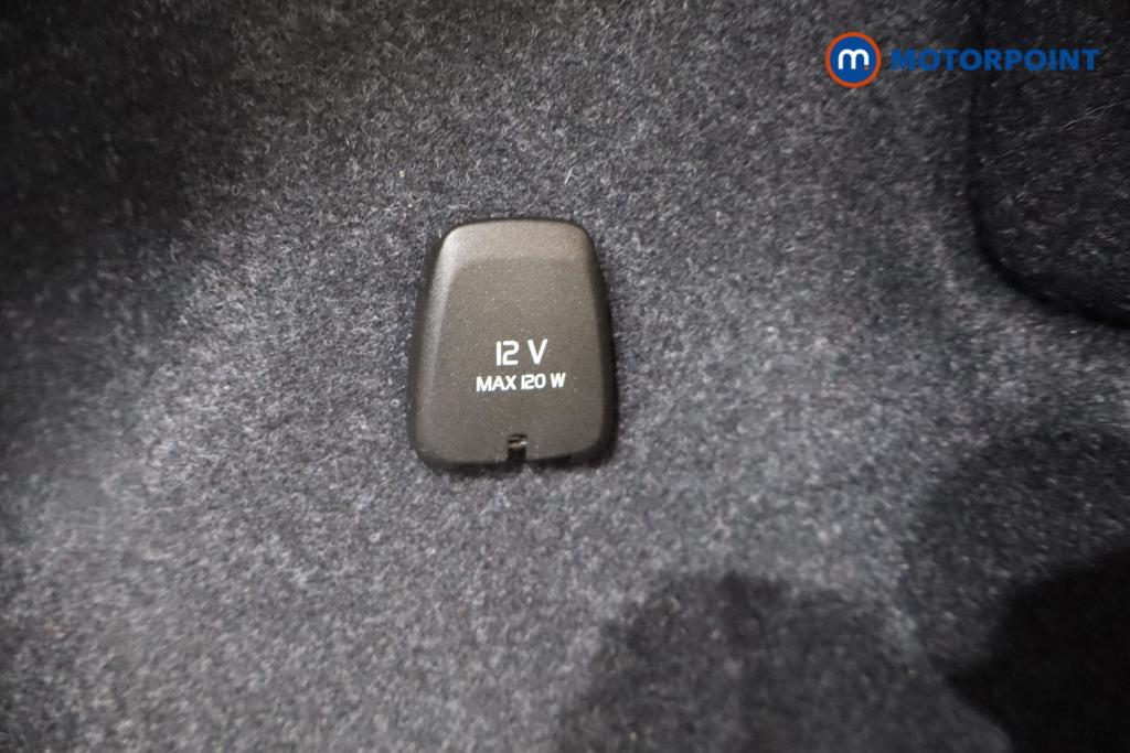 Volvo Xc40 R Design Manual Petrol SUV - Stock Number (1574022) - 26th supplementary image