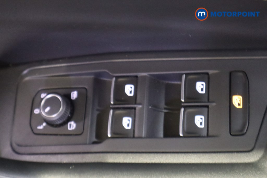 Volkswagen T-Roc Style Automatic Petrol SUV - Stock Number (1541584) - 15th supplementary image