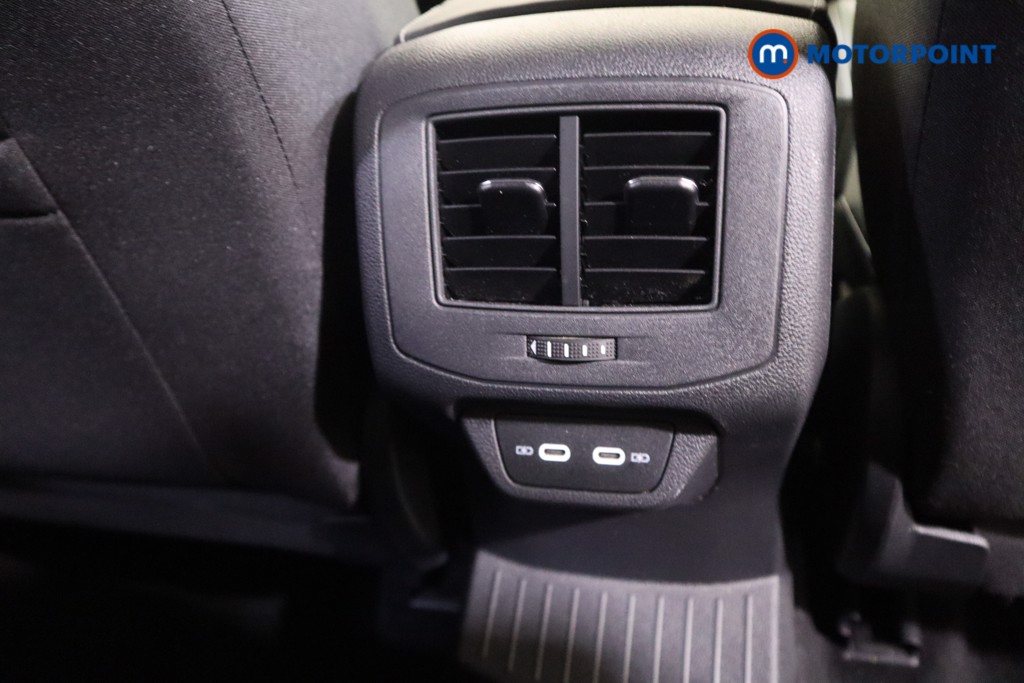 Volkswagen T-Roc Style Automatic Petrol SUV - Stock Number (1541584) - 27th supplementary image