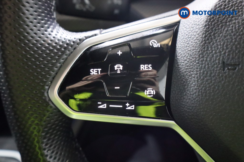 Volkswagen Golf R-Line Manual Petrol Hatchback - Stock Number (1549140) - 3rd supplementary image