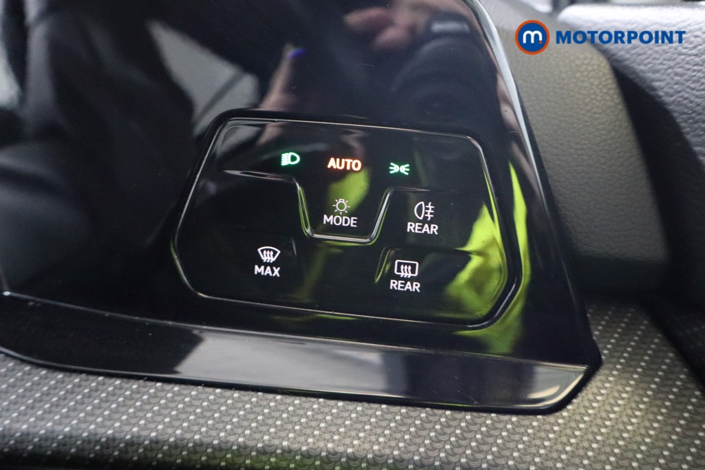 Volkswagen Golf R-Line Manual Petrol Hatchback - Stock Number (1549140) - 11th supplementary image