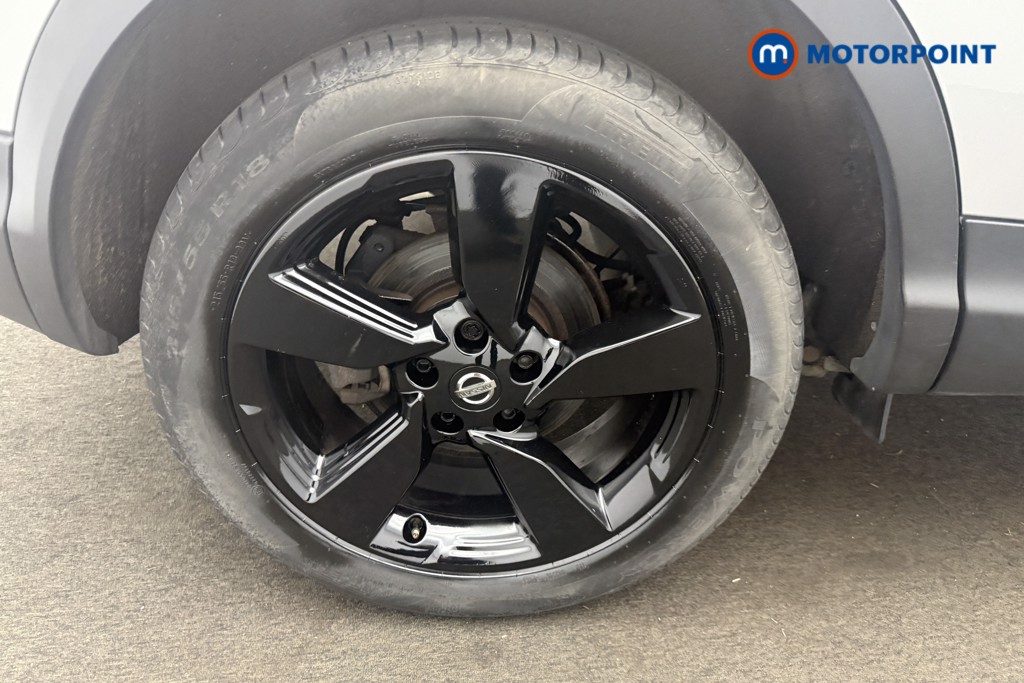 Nissan Qashqai N-Connecta Manual Petrol SUV - Stock Number (1555304) - 16th supplementary image