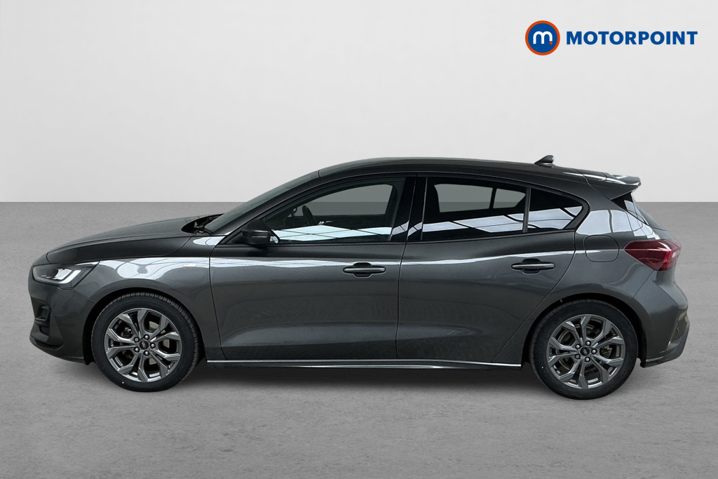 Ford Focus St-Line Edition Manual Petrol-Electric Hybrid Hatchback - Stock Number (1558589) - Passenger side