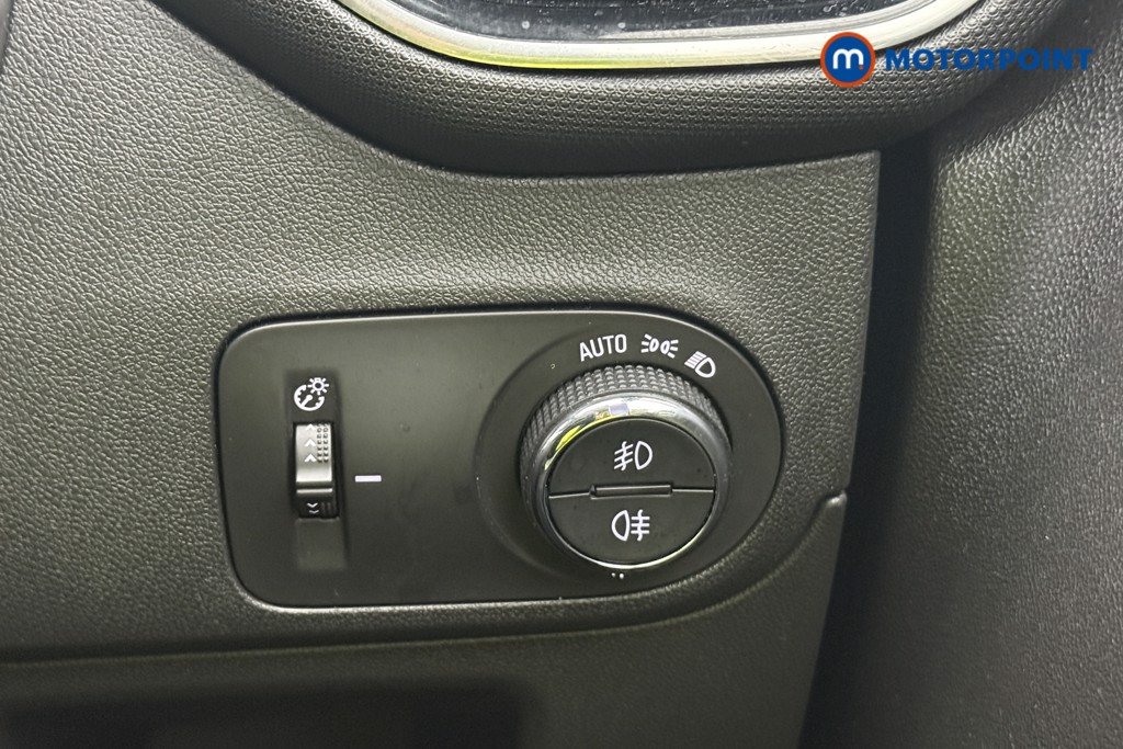 Vauxhall Crossland Ultimate Manual Diesel SUV - Stock Number (1561003) - 24th supplementary image