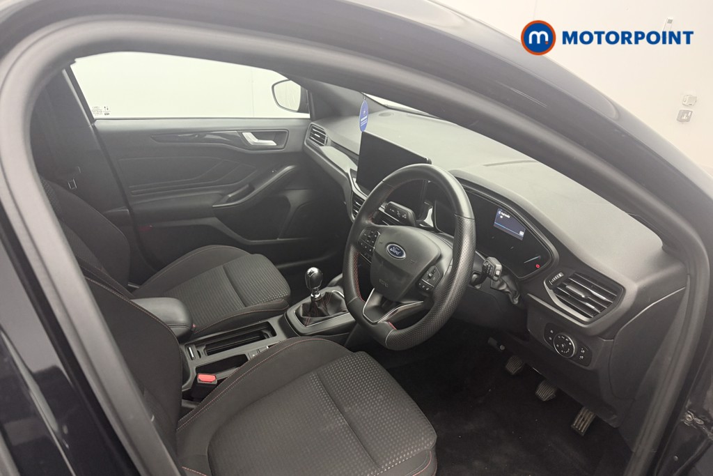 Ford Focus St-Line Manual Petrol Hatchback - Stock Number (1561299) - 2nd supplementary image