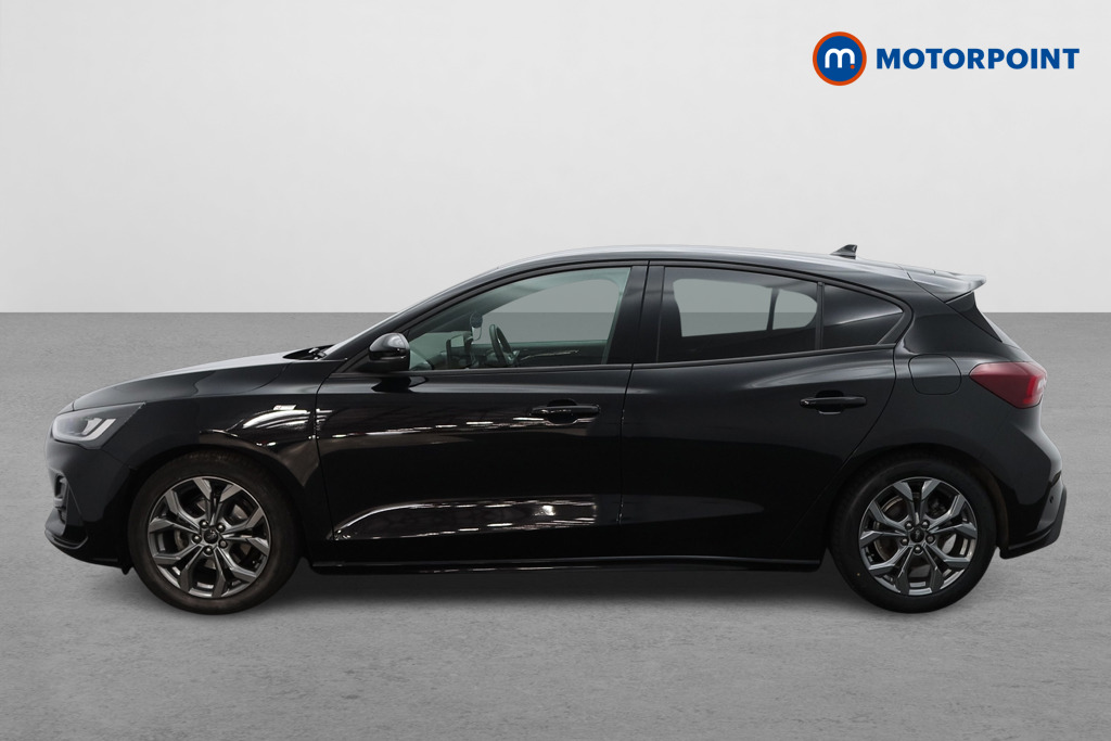Ford Focus St-Line Manual Petrol Hatchback - Stock Number (1561299) - Passenger side
