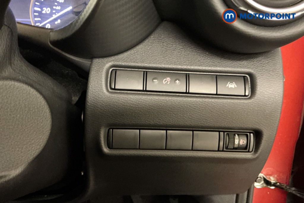 Nissan Juke N-Connecta Automatic Petrol-Electric Hybrid SUV - Stock Number (1563424) - 13th supplementary image