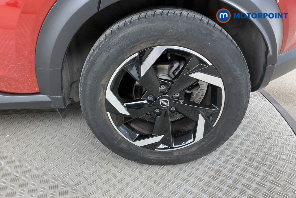 Nissan Juke N-Connecta Automatic Petrol-Electric Hybrid SUV - Stock Number (1563424) - 23rd supplementary image
