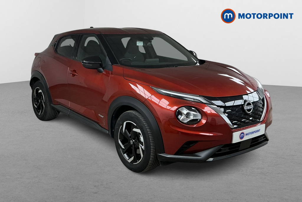 Nissan Juke N-Connecta Automatic Petrol-Electric Hybrid SUV - Stock Number (1563424) - Drivers side front corner