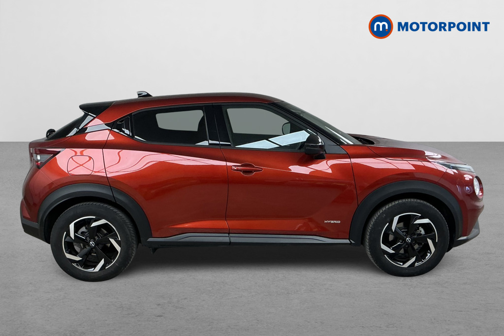 Nissan Juke N-Connecta Automatic Petrol-Electric Hybrid SUV - Stock Number (1563424) - Drivers side