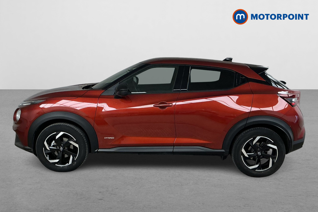 Nissan Juke N-Connecta Automatic Petrol-Electric Hybrid SUV - Stock Number (1563424) - Passenger side