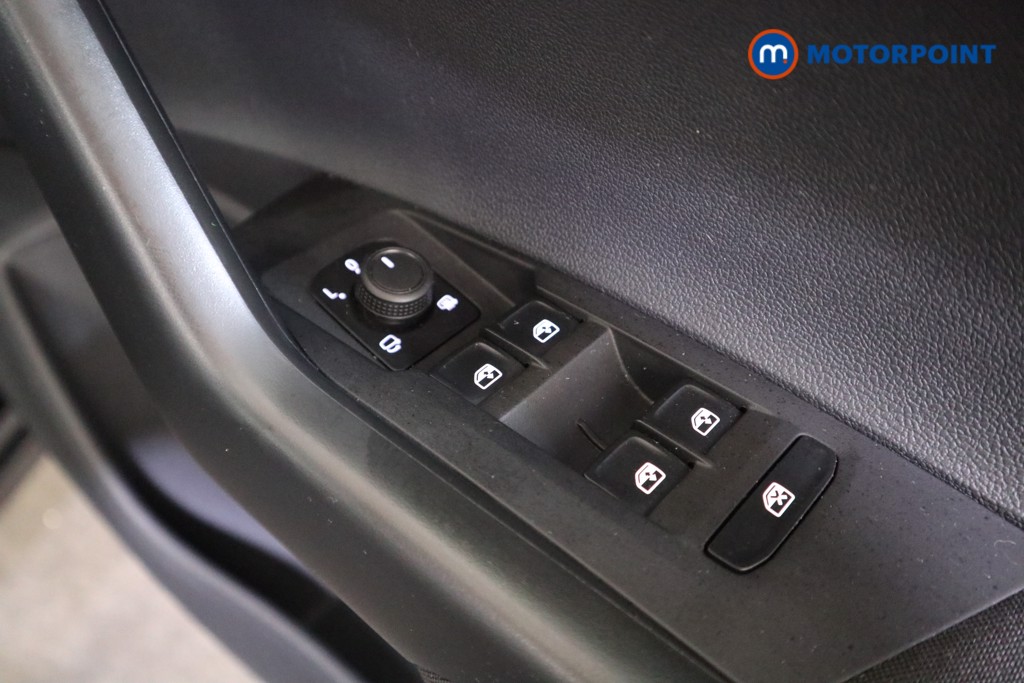Volkswagen Polo Life Manual Petrol Hatchback - Stock Number (1565397) - 11th supplementary image