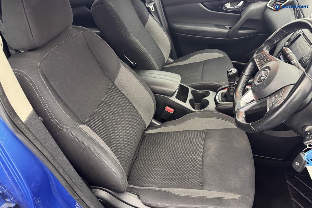 Nissan Qashqai Acenta Premium Manual Diesel SUV - Stock Number (1565708) - 6th supplementary image