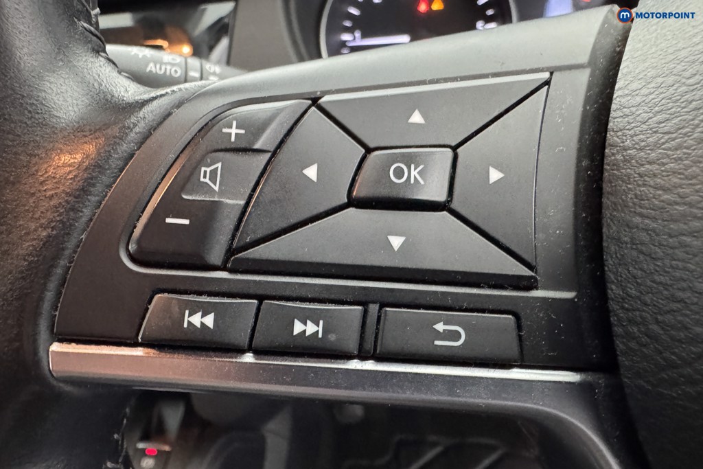 Nissan Qashqai Acenta Premium Manual Diesel SUV - Stock Number (1565708) - 19th supplementary image