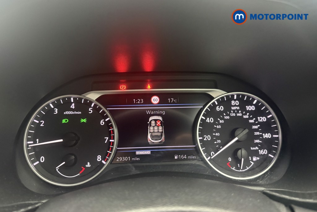 Nissan Juke N-Connecta Manual Petrol SUV - Stock Number (1566106) - 4th supplementary image