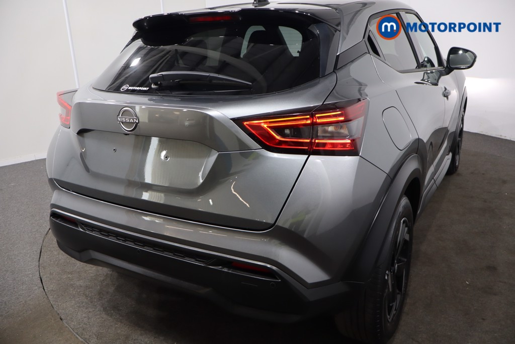 Nissan Juke N-Connecta Manual Petrol SUV - Stock Number (1566915) - 28th supplementary image