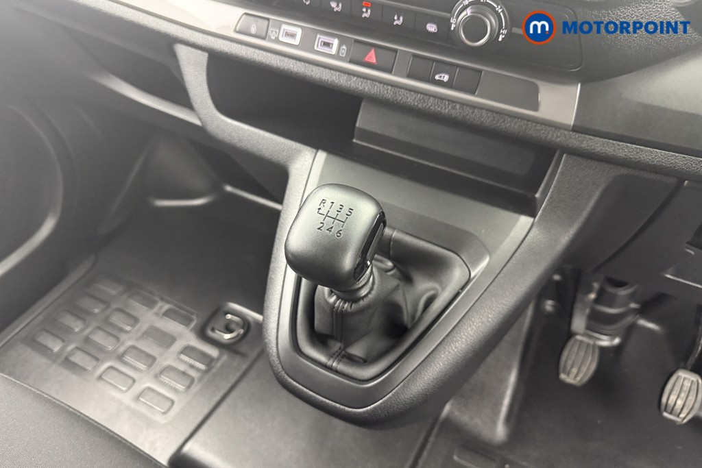 Vauxhall Vivaro PRO Manual Diesel Panel Van - Stock Number (1567140) - 8th supplementary image