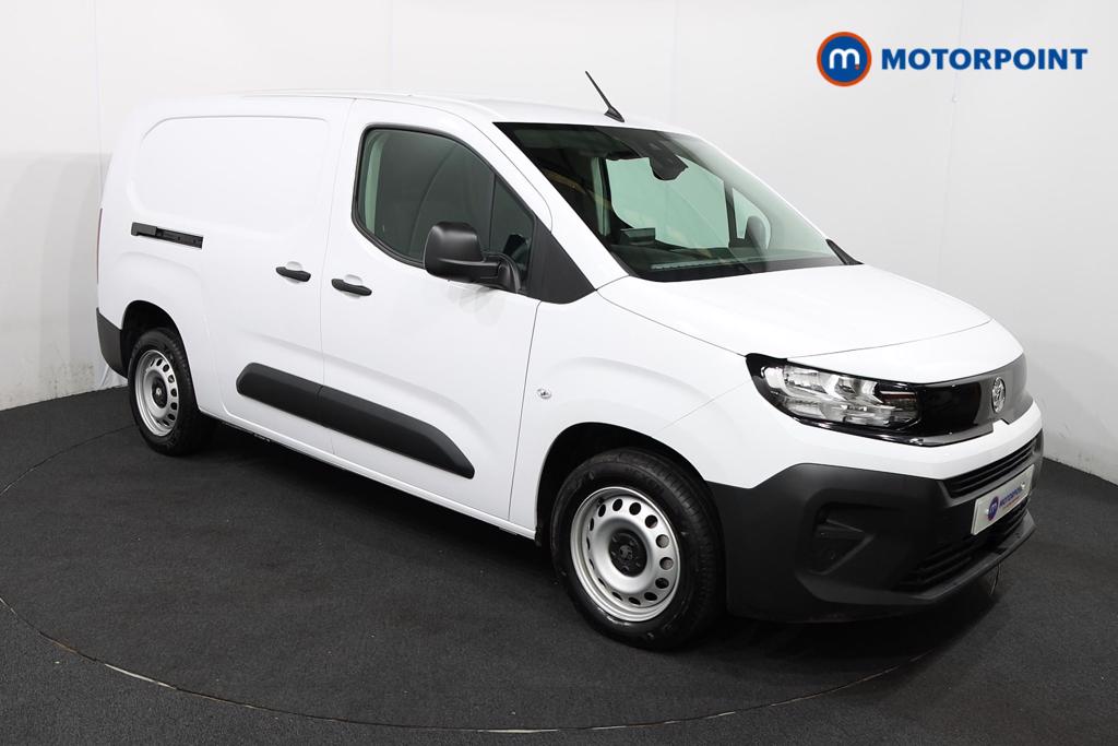 Vauxhall Combo Cargo Prime Manual Diesel Crew Bus - Stock Number (1567146) - Drivers side front corner