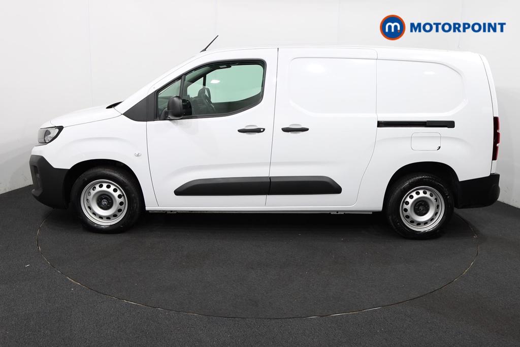 Vauxhall Combo Cargo Prime Manual Diesel Crew Bus - Stock Number (1567146) - Passenger side