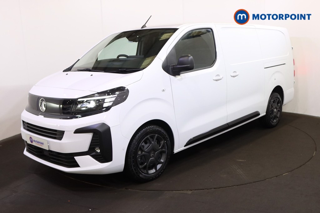 Vauxhall Vivaro PRO Manual Diesel Panel Van - Stock Number (1567200) - Passenger side front corner