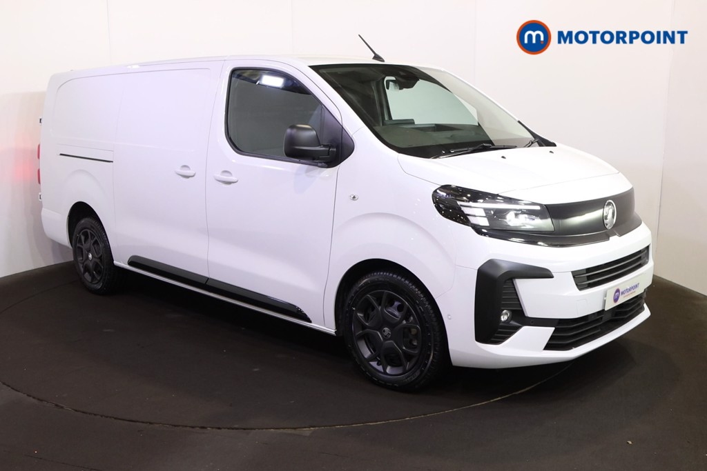Vauxhall Vivaro PRO Manual Diesel Panel Van - Stock Number (1567200) - Drivers side front corner