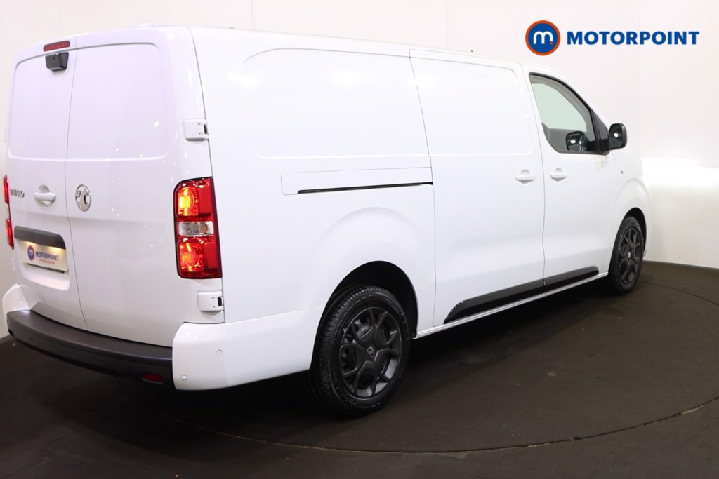 Vauxhall Vivaro PRO Manual Diesel Panel Van - Stock Number (1567200) - Drivers side rear corner