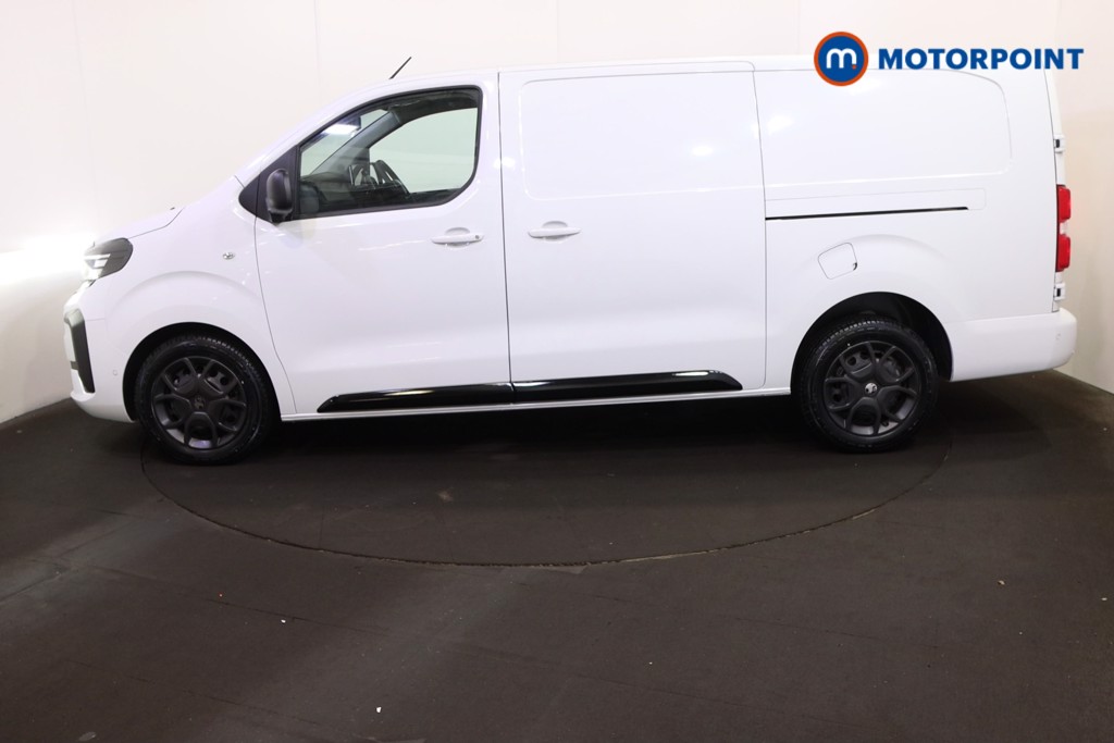 Vauxhall Vivaro PRO Manual Diesel Panel Van - Stock Number (1567200) - Passenger side