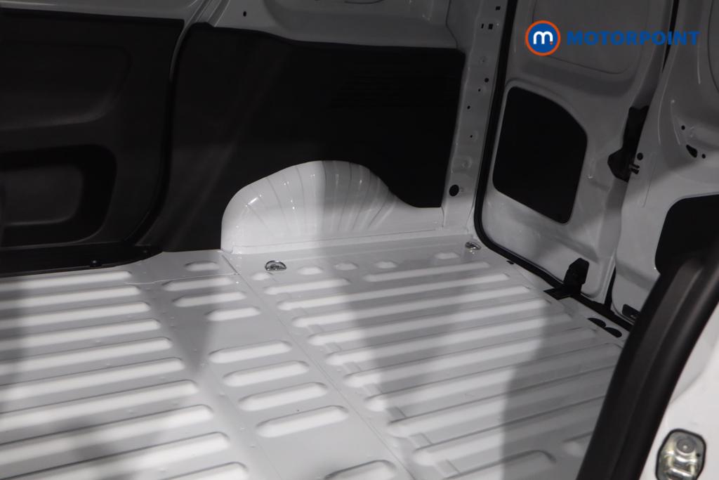 Vauxhall Combo Cargo Prime Automatic Electric Panel Van - Stock Number (1567290) - 11th supplementary image