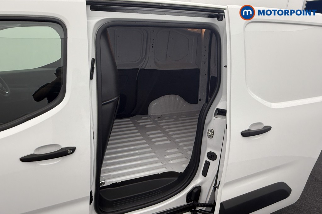 Vauxhall Combo Cargo Prime Automatic Electric Panel Van - Stock Number (1567295) - 17th supplementary image