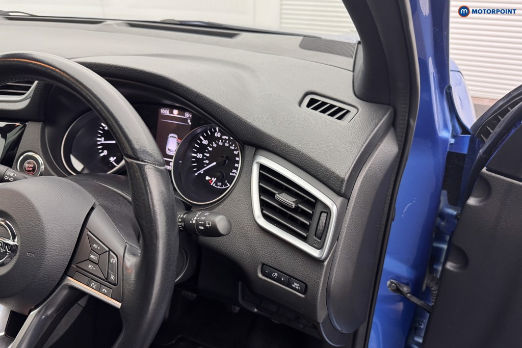 Nissan Qashqai Tekna-Plus Manual Petrol SUV - Stock Number (1567374) - 19th supplementary image
