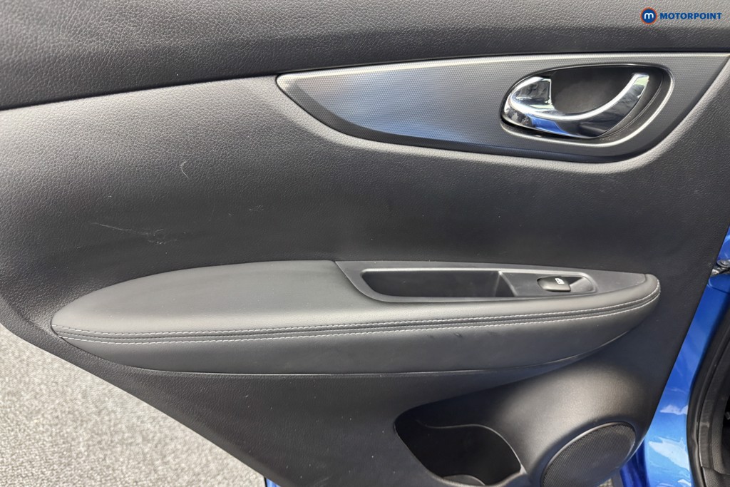 Nissan Qashqai Tekna-Plus Manual Petrol SUV - Stock Number (1567374) - 23rd supplementary image