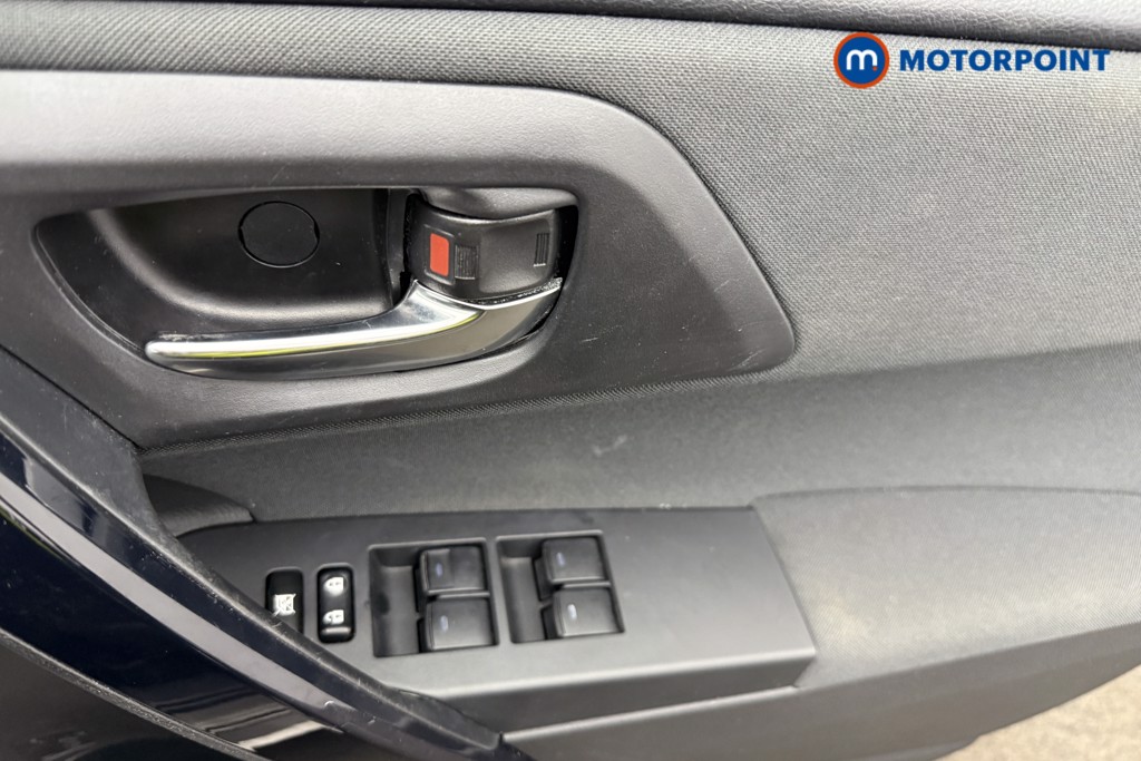 Toyota Auris Business Edition Manual Petrol Hatchback - Stock Number (1568116) - 17th supplementary image