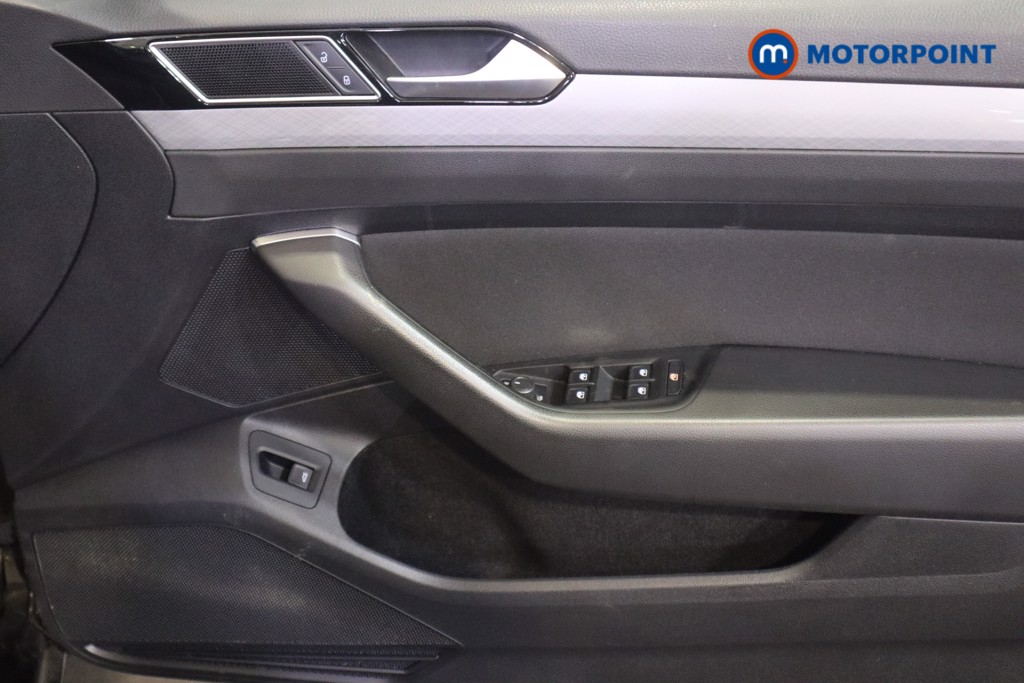 Volkswagen Passat Se Nav Manual Diesel Saloon - Stock Number (1568390) - 13th supplementary image