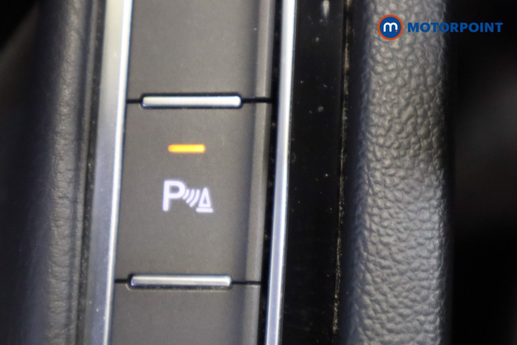 Volkswagen Passat Se Nav Manual Diesel Saloon - Stock Number (1568390) - 23rd supplementary image
