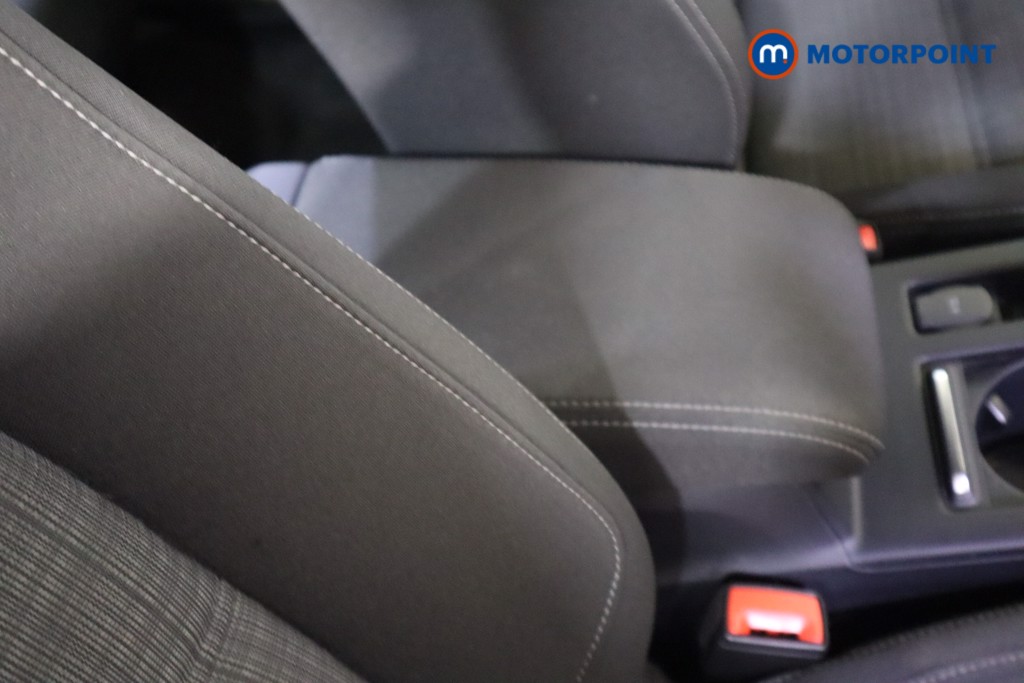 Volkswagen Passat Se Nav Manual Diesel Saloon - Stock Number (1568390) - 27th supplementary image