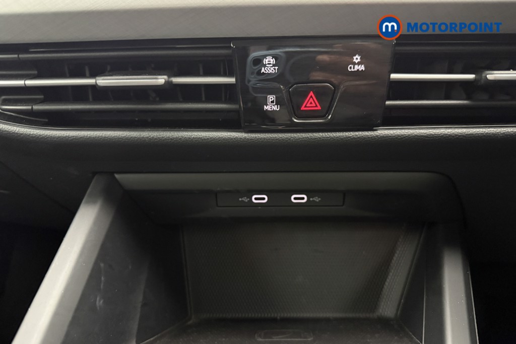 Volkswagen Golf Life Automatic Petrol Hatchback - Stock Number (1568667) - 11th supplementary image