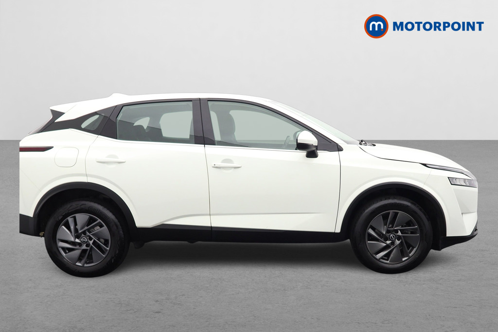 Nissan Qashqai Acenta Premium Automatic Petrol SUV - Stock Number (1568701) - Drivers side